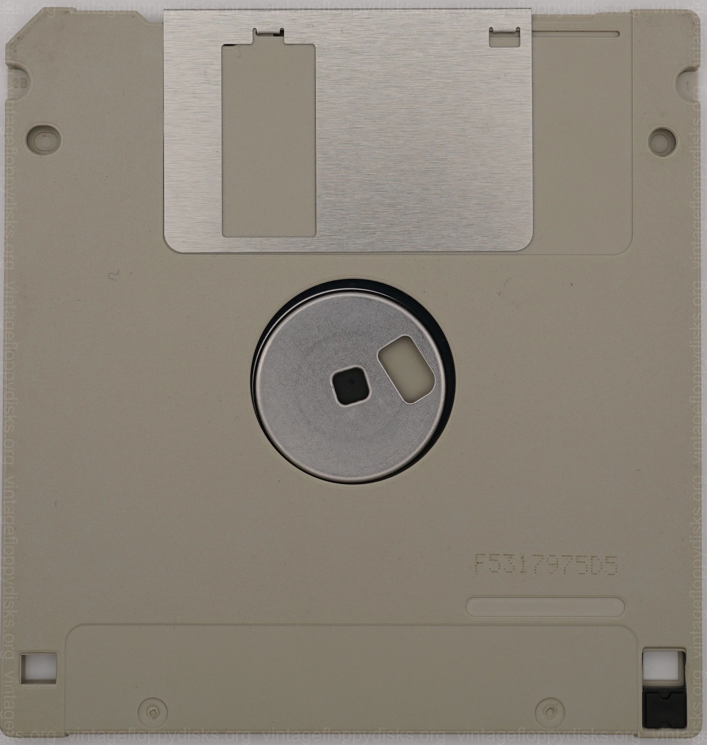 a vintage floppy disk from Generic. Cat. no.: XX-35-0017-001 - Back