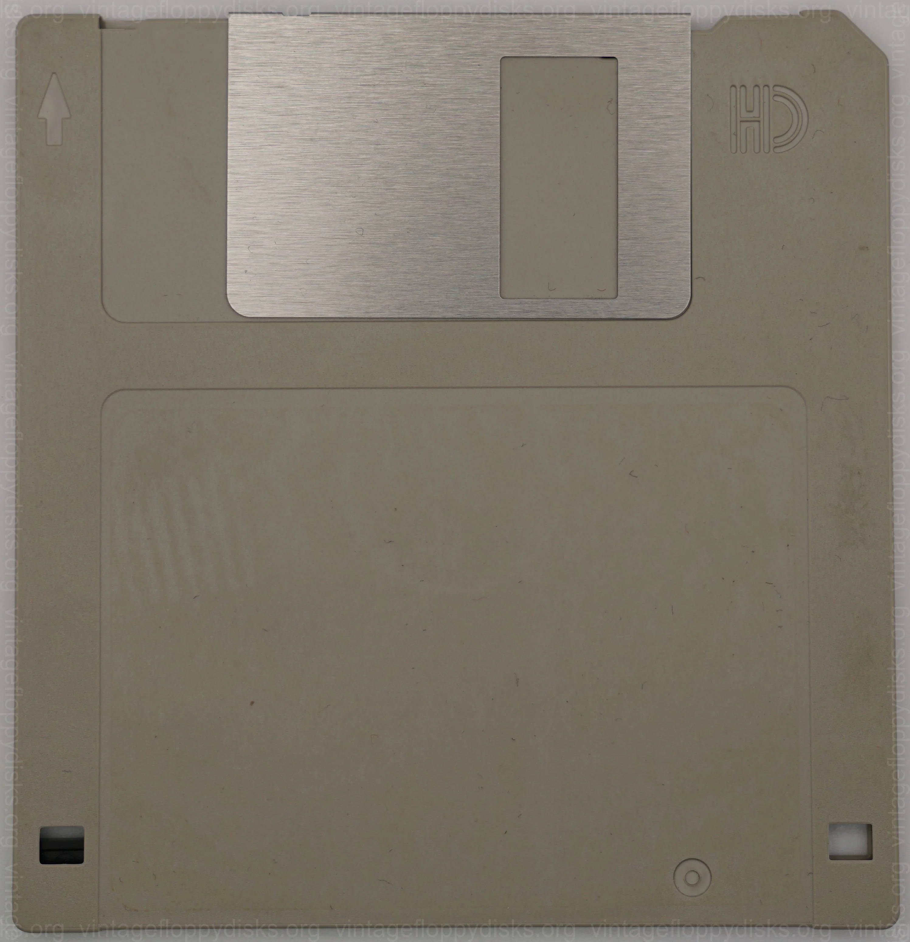 a vintage floppy disk from Generic. Cat. no.: XX-35-0017-007 - Front