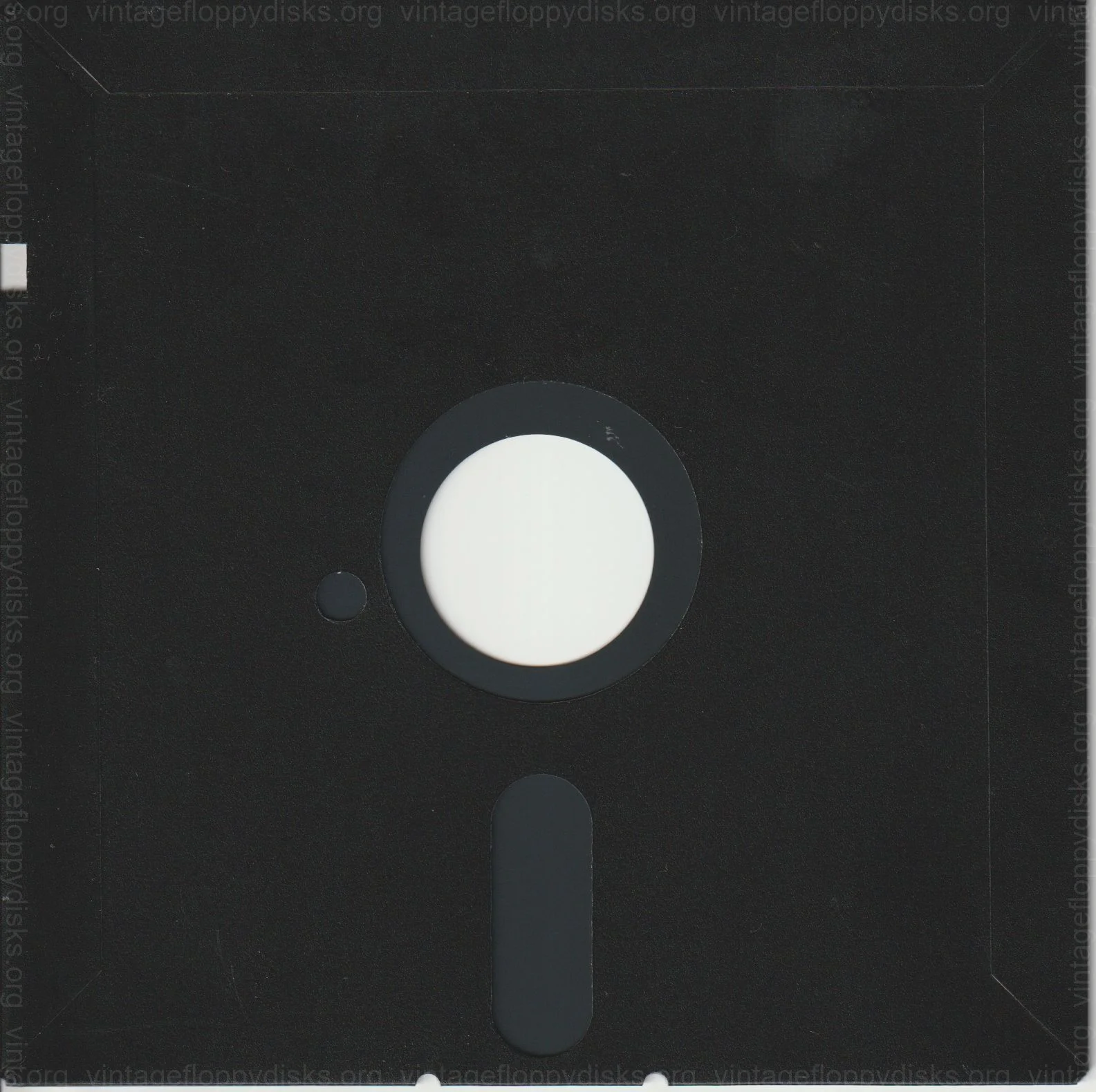 a vintage floppy disk from Generic. Cat. no.: XX-525-0007-001 - Back