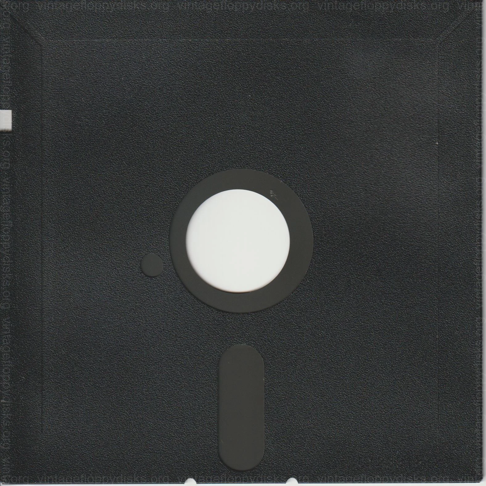 a vintage floppy disk from Generic. Cat. no.: XX-525-0005-001 - Back