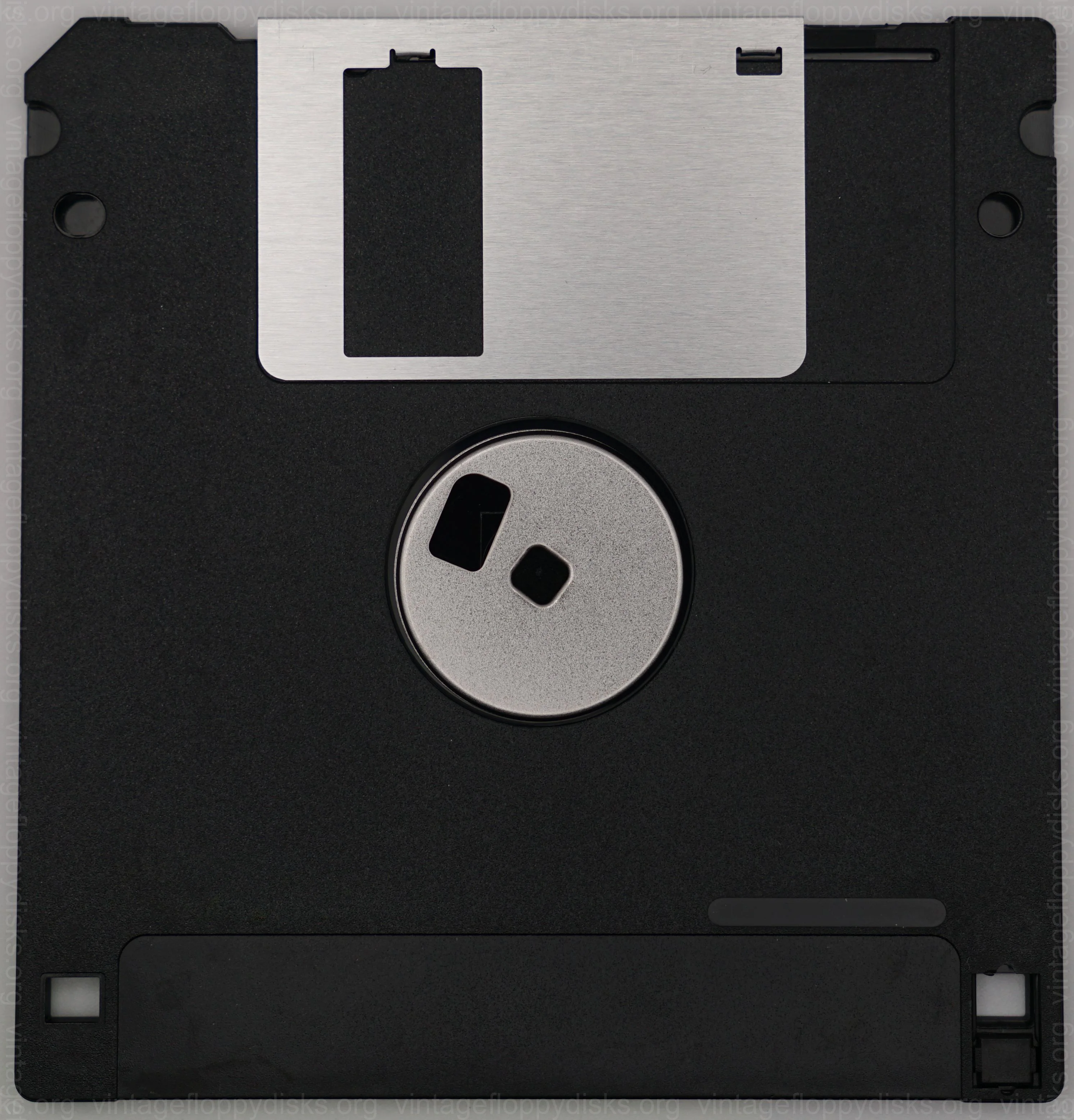a vintage floppy disk from Generic. Cat. no.: XX-35-0012-006 - Back