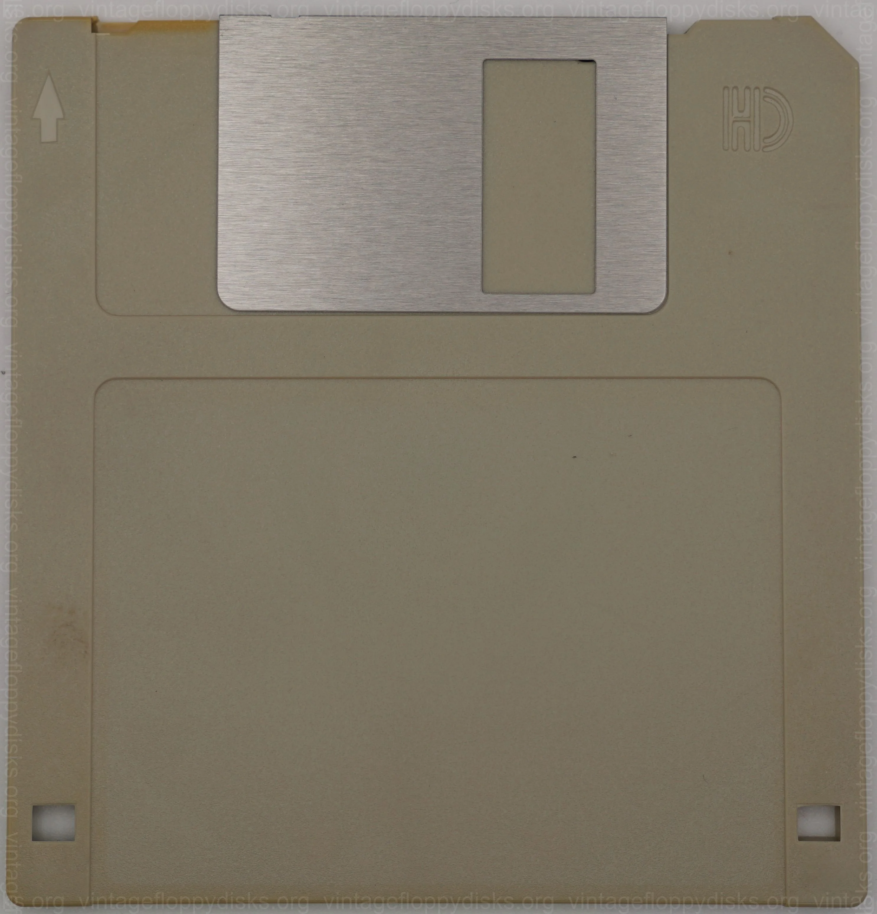 a vintage floppy disk from Generic. Cat. no.: XX-35-0017-006 - Front