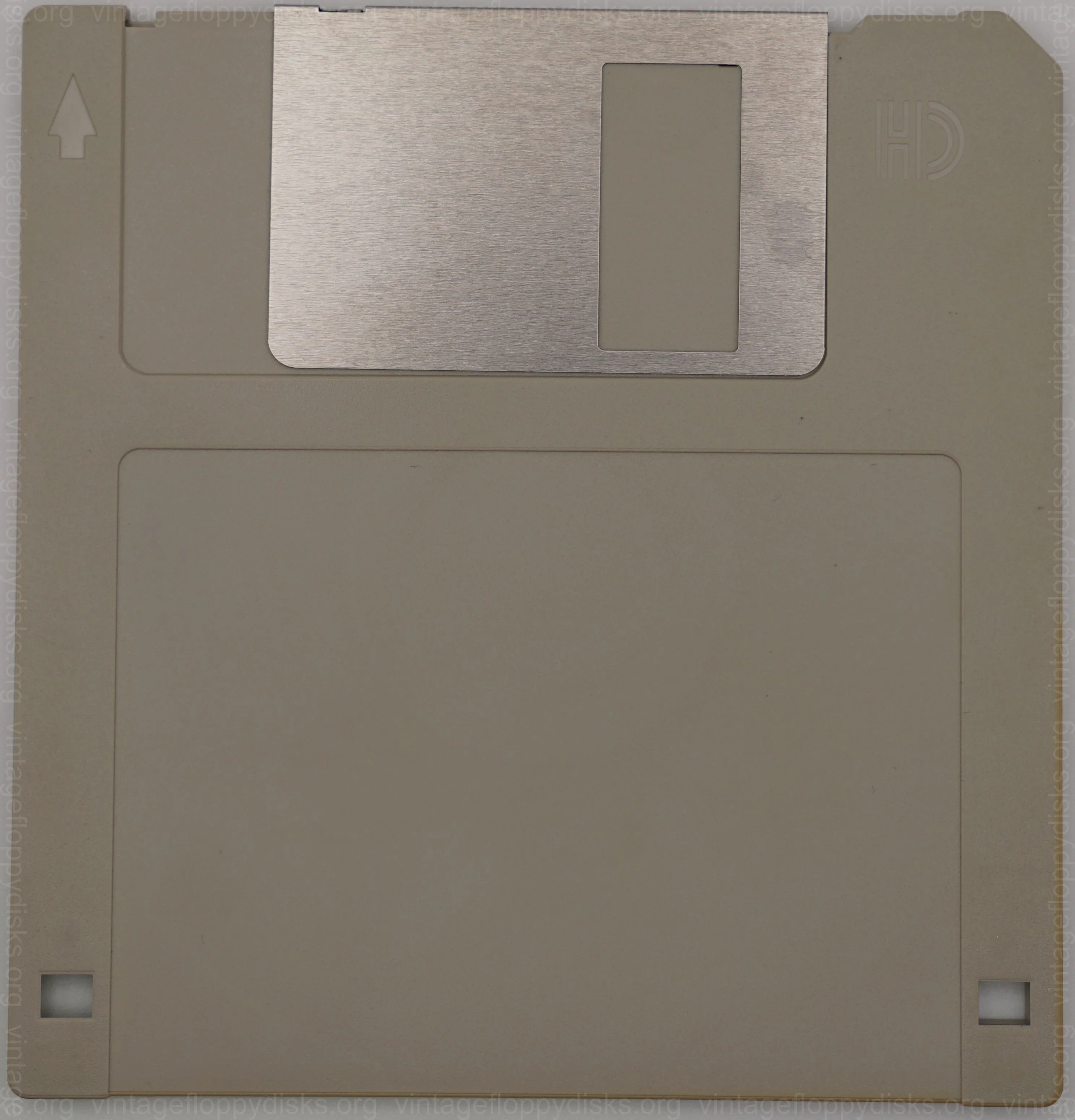 a vintage floppy disk from Generic. Cat. no.: XX-35-0017-005 - Front