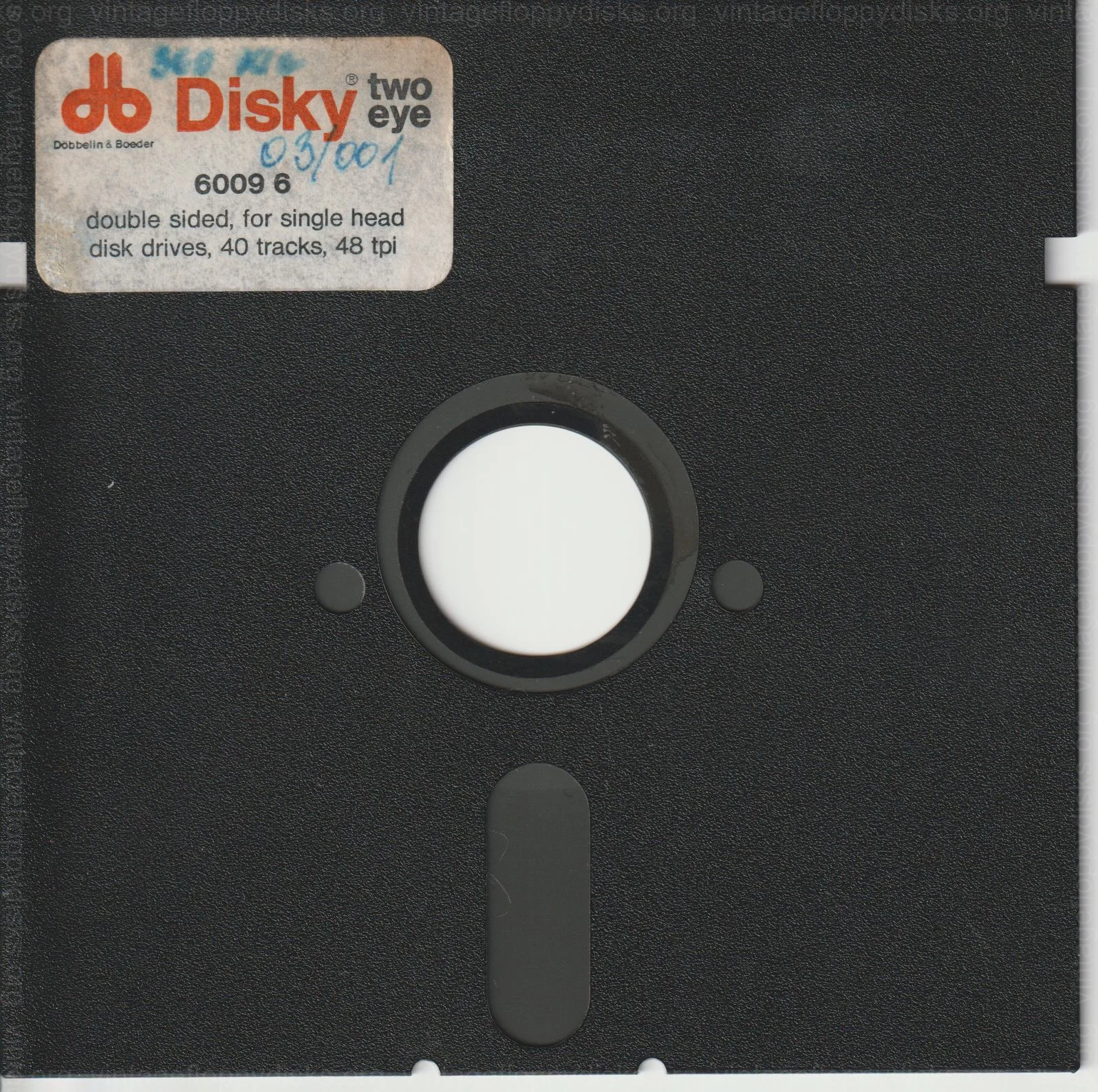 a vintage floppy disk from db boeder. Cat. no.: D4-525-0001-001