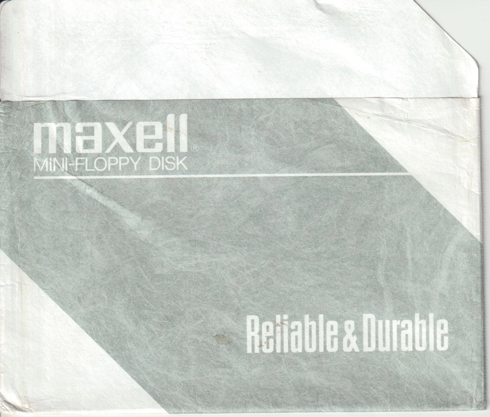 a vintage floppy disk sleeve from Maxell. Cat. no.: M1-525-003